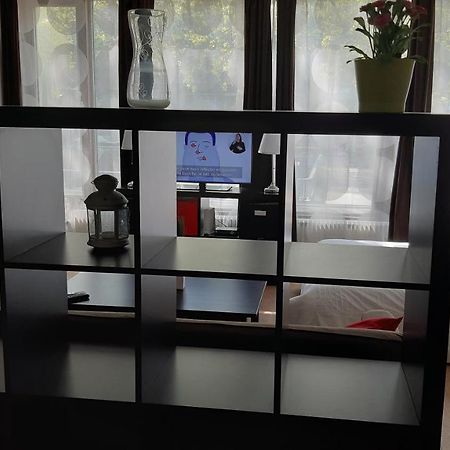 Brussels Louise Studio Apartment ภายนอก รูปภาพ