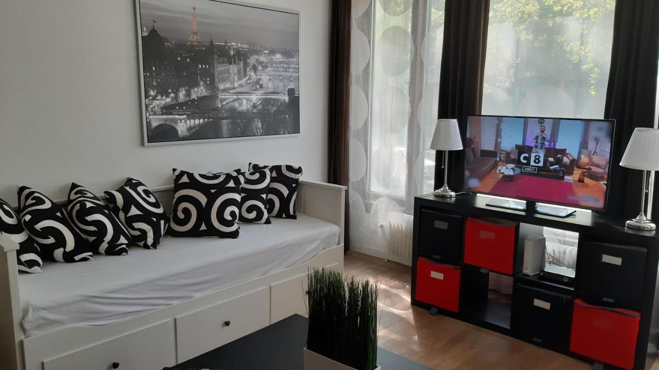 Brussels Louise Studio Apartment ภายนอก รูปภาพ