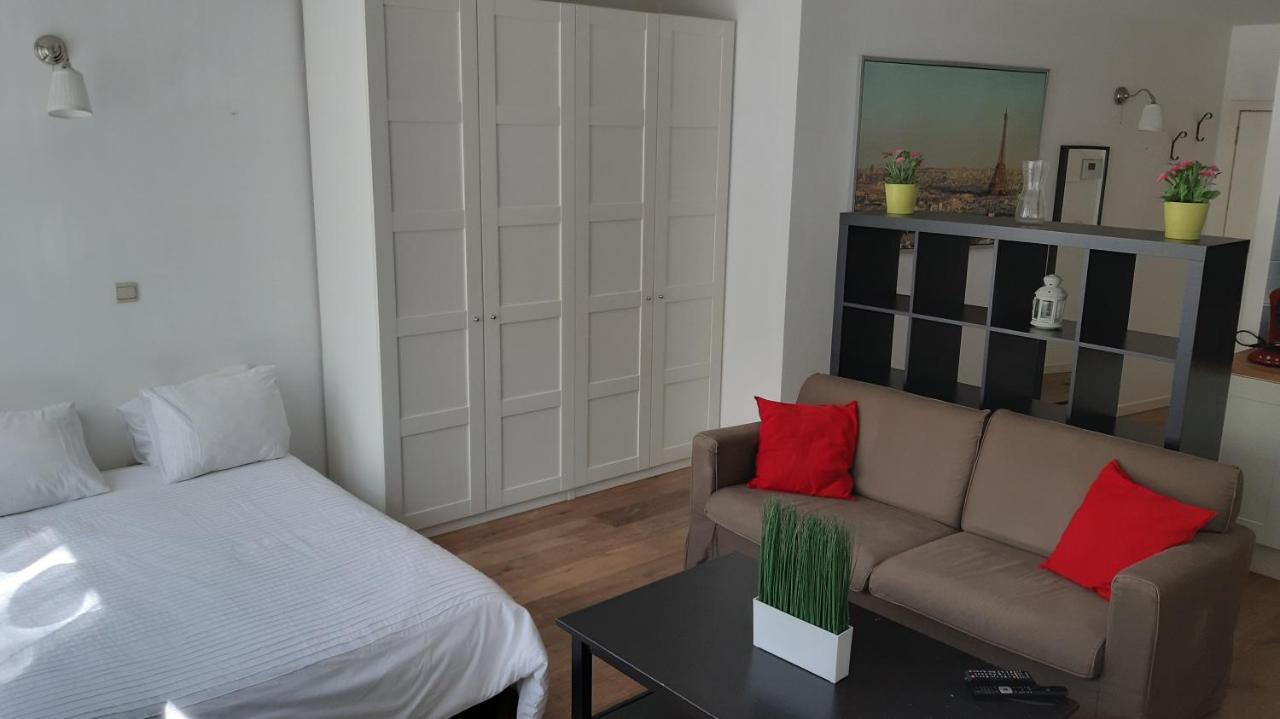 Brussels Louise Studio Apartment ภายนอก รูปภาพ